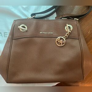 Michael Kors Jet Set Legacy Medium Leather Shoulder Bag with Gold Hardware